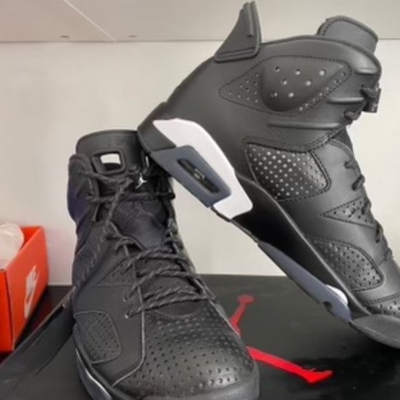 Jordan 6 Retro Black Cat - Picture 2 of 4